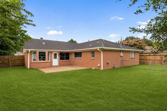 10626 Ivyridge Road, Houston, TX 77043