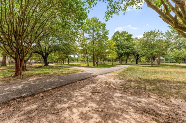 10626 Ivyridge Road, Houston, TX 77043
