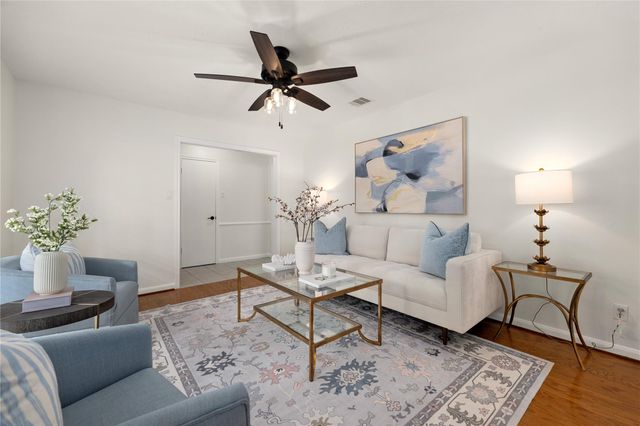 10626 Ivyridge Road, Houston, TX 77043