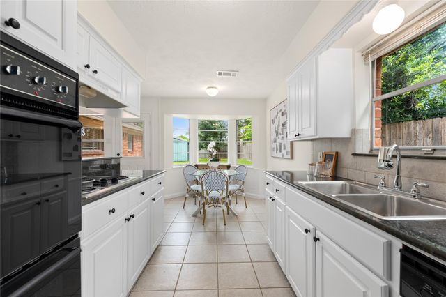 10626 Ivyridge Road, Houston, TX 77043