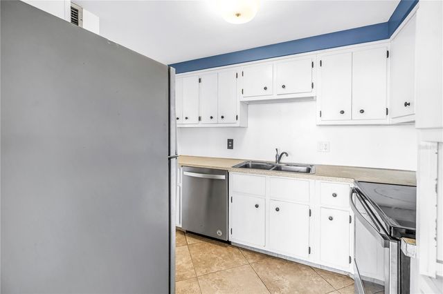 7000 BEACH PLAZA 307, St Pete Beach, FL 33706