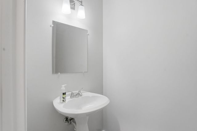 5500 Hillcrest Lane 4L, Lisle, IL 60532