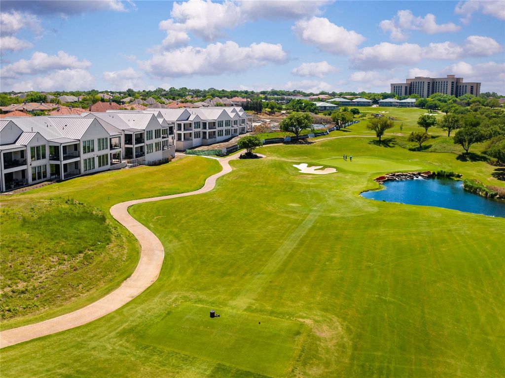 350 O Connor Ridge Boulevard 12, Irving, TX 75038