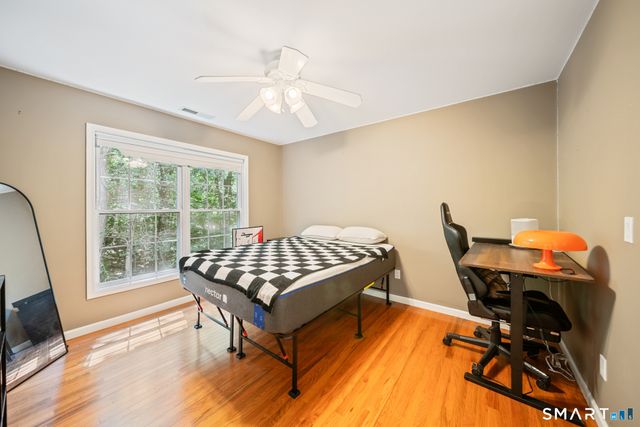 2 Minuteman Circle 2, Southbury, CT 06488