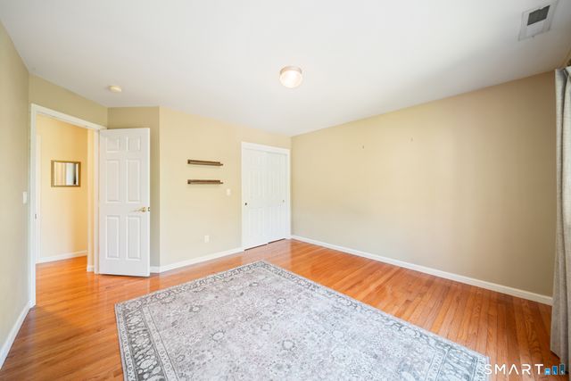 2 Minuteman Circle 2, Southbury, CT 06488