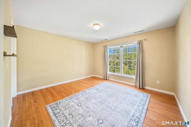 2 Minuteman Circle 2, Southbury, CT 06488