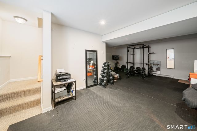 2 Minuteman Circle 2, Southbury, CT 06488