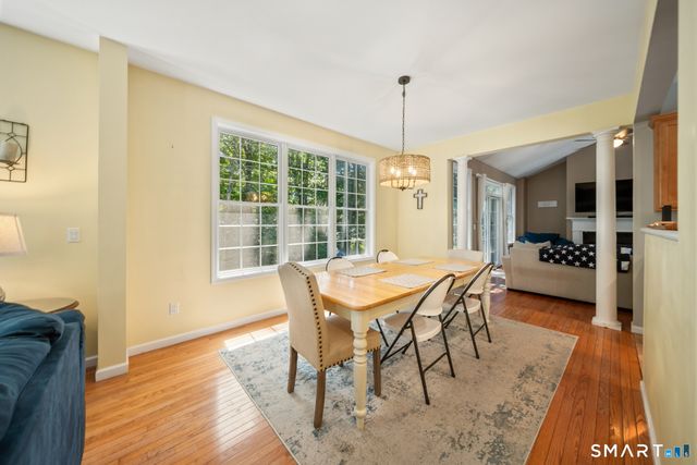 2 Minuteman Circle 2, Southbury, CT 06488
