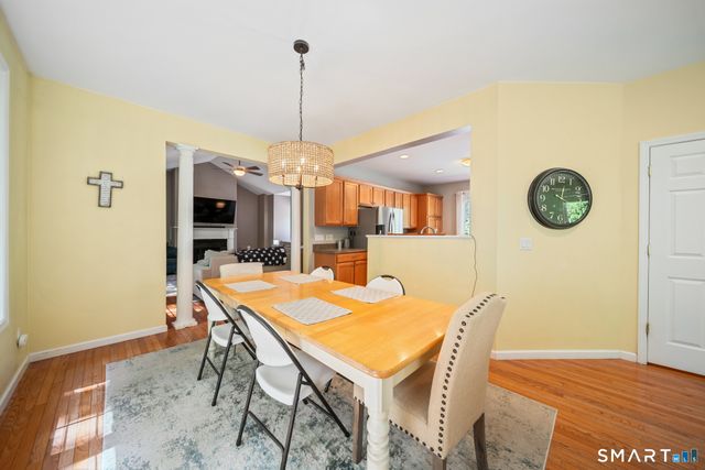 2 Minuteman Circle 2, Southbury, CT 06488