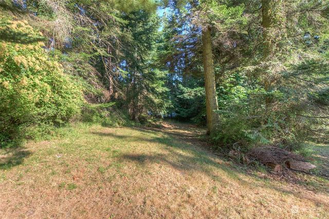 9 Fossil Bay Drive, Orcas Island, WA 98245