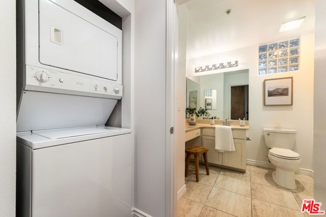 4060 Glencoe Avenue 222, Marina Del Rey, CA 90292