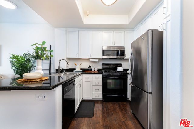 4060 Glencoe Avenue 222, Marina Del Rey, CA 90292