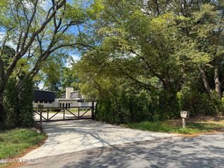 6649 Mill Ridge Road, Maumee, OH 43537