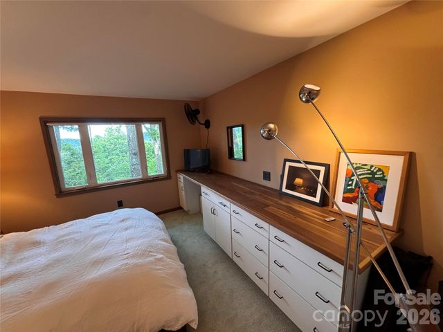 298 Tinequa Drive, Brevard, NC 28712
