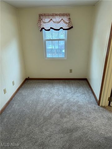 1695 Sugar Camp Road, Mineral Wells, WV 26150