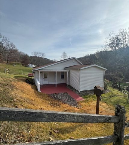 1695 Sugar Camp Road, Mineral Wells, WV 26150