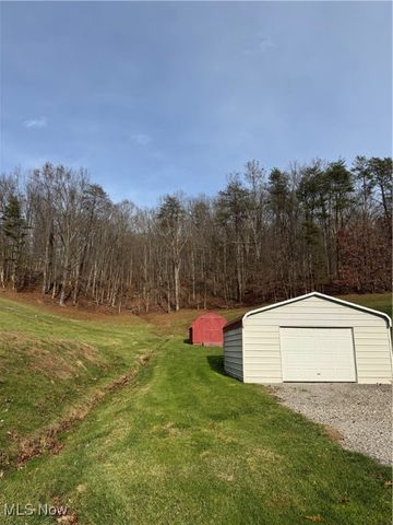 1695 Sugar Camp Road, Mineral Wells, WV 26150
