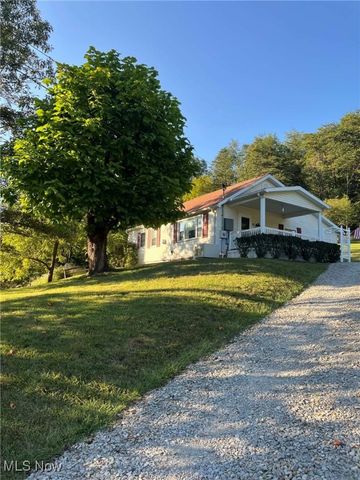 1695 Sugar Camp Road, Mineral Wells, WV 26150