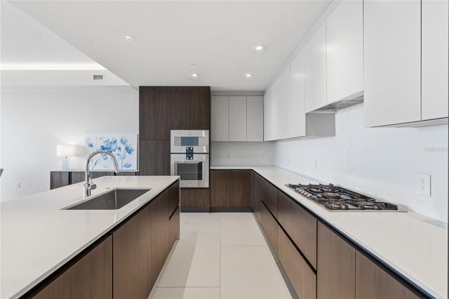 1020 SUNSET POINT ROAD 505, Clearwater, FL 33755