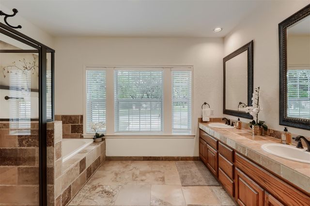 1918 Lakeway BLVD, Lakeway, TX 78734