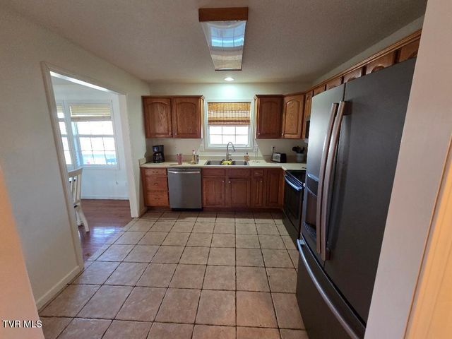 110 Sheets Hollow Road, Johnson City, TN 37601