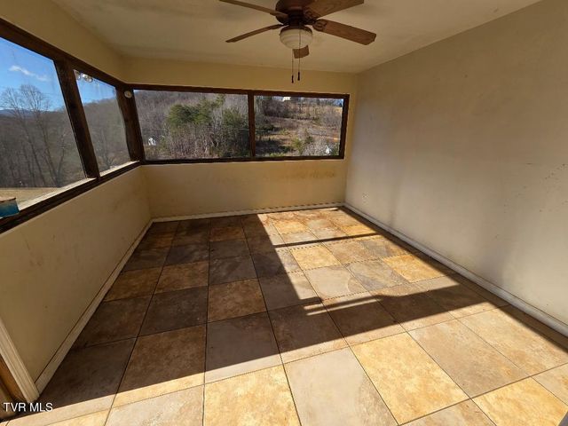 110 Sheets Hollow Road, Johnson City, TN 37601