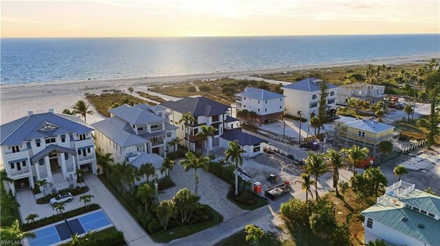 6100 Court ST, Fort Myers Beach, FL 33931