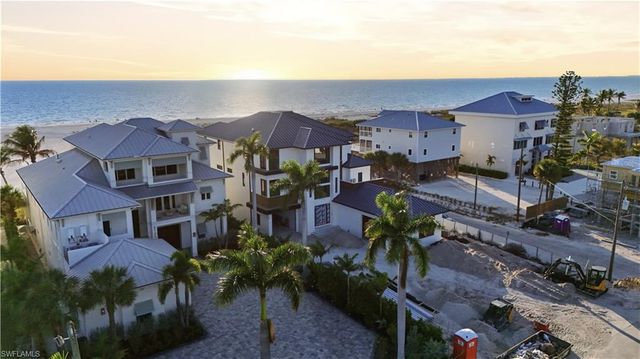 6100 Court ST, Fort Myers Beach, FL 33931