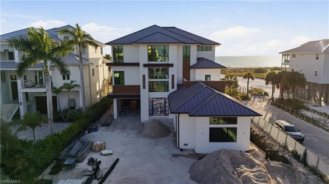 6100 Court ST, Fort Myers Beach, FL 33931