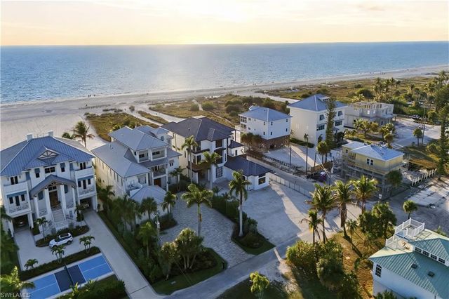 6100 Court ST, Fort Myers Beach, FL 33931