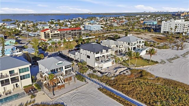 6100 Court ST, Fort Myers Beach, FL 33931