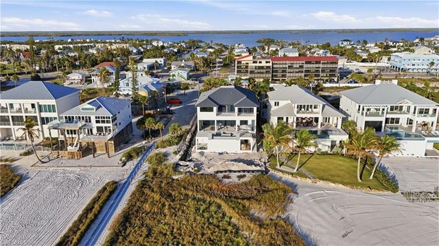 6100 Court ST, Fort Myers Beach, FL 33931