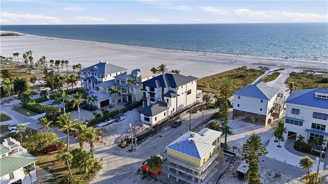 6100 Court ST, Fort Myers Beach, FL 33931