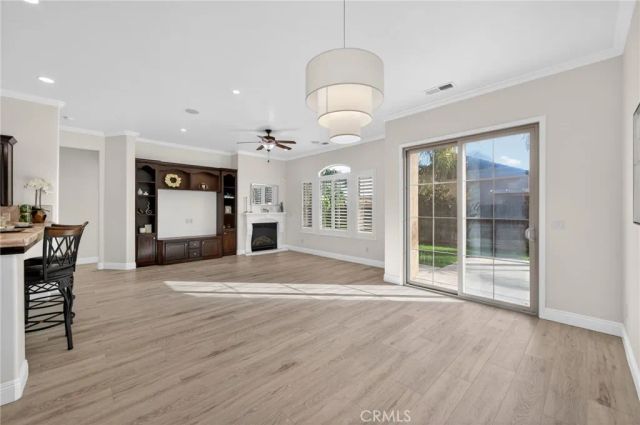 1563 E Via Mirasol, Fresno, CA 93730