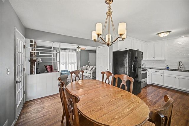 18104 E 27th Terrace S, Independence, MO 64057