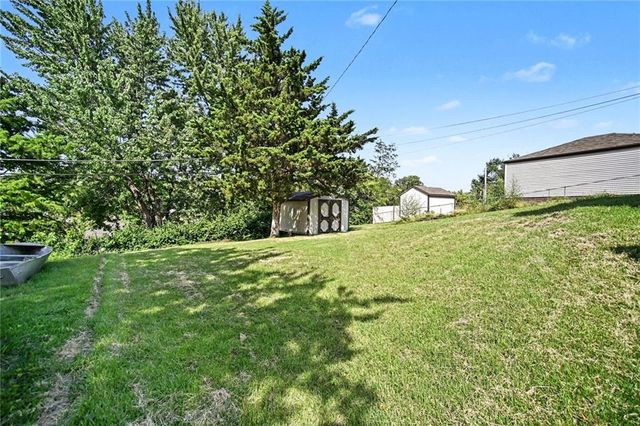 18104 E 27th Terrace S, Independence, MO 64057