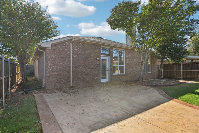 1075 Port Sullivan Drive, Little Elm, TX 75068