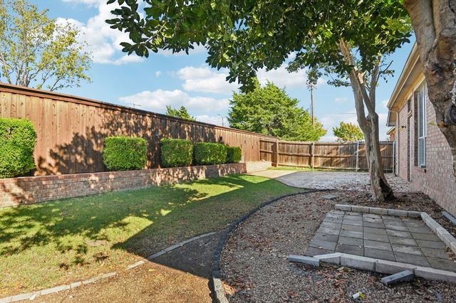 1075 Port Sullivan Drive, Little Elm, TX 75068