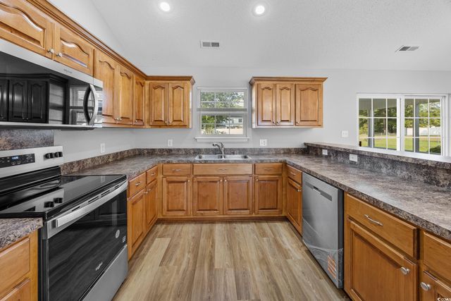 2705 Ivy Glen Dr., Conway, SC 29526