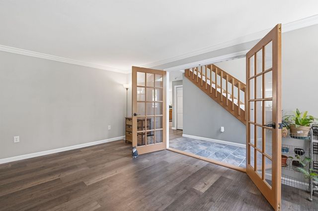 16 Hillsboro Circle, Milford, NH 03055