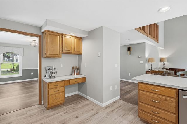 16 Hillsboro Circle, Milford, NH 03055