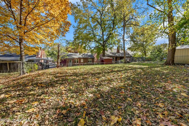 117 BOLTON DRIVE, Jefferson City, MO 65109