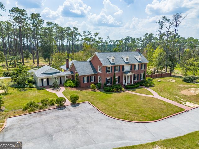 1602 Ward Street Extension W, Douglas, GA 31533