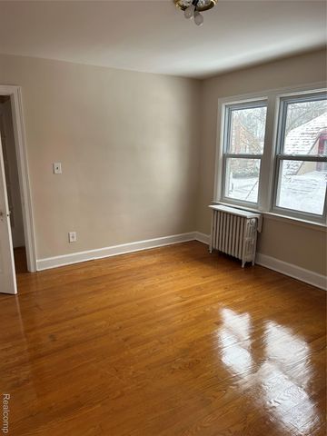 16624 Parkside Street, Detroit, MI 48221