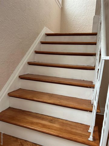 16624 Parkside Street, Detroit, MI 48221