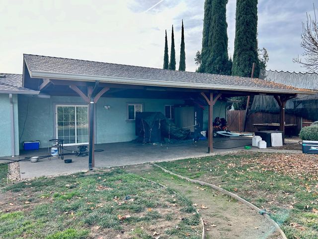 1181 Robert Dr, Yuba City, CA 95993