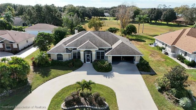 20 Meadowlake Circle N, Lake Placid, FL 33852