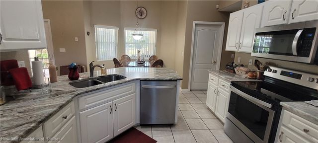 20 Meadowlake Circle N, Lake Placid, FL 33852