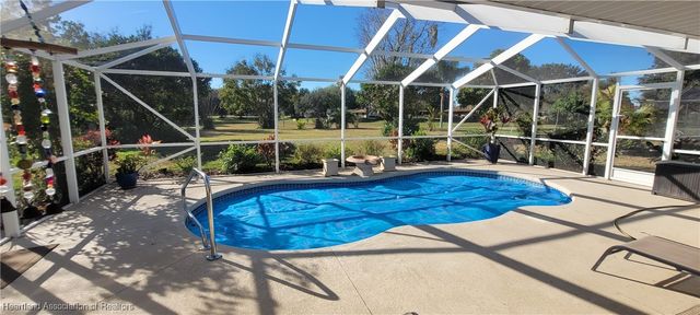 20 Meadowlake Circle N, Lake Placid, FL 33852