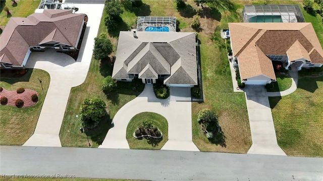 20 Meadowlake Circle N, Lake Placid, FL 33852